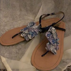 2 pairs of ruffle flat sandals